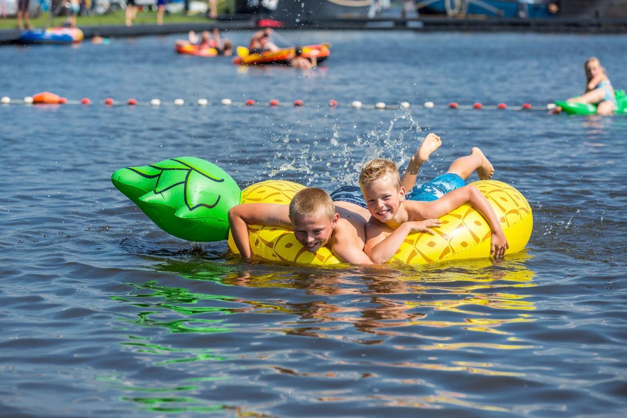 Vakantiepark De Kuilart Koudum Luaran gambar